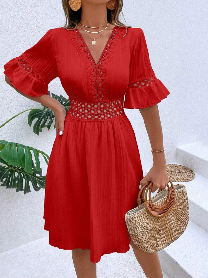 Vestido Praiano com renda e decote V