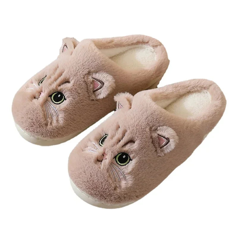 Chinelo felpudo de gato para casa