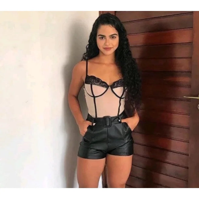 Short de couro sexy com cinto