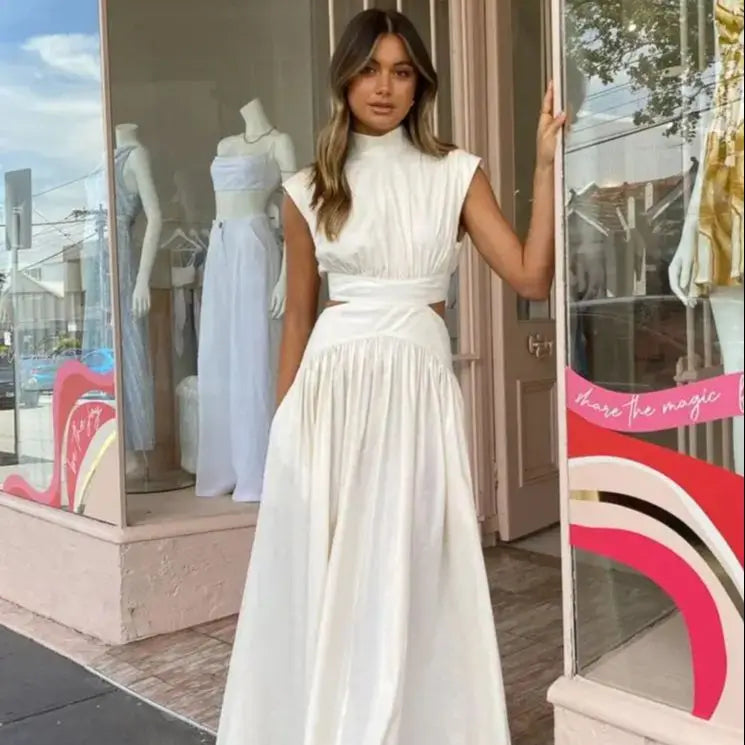 Vestido Branco Longo Plissado elegante