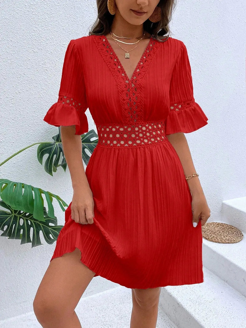 Vestido Praiano com renda e decote V