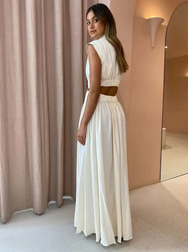 Vestido Branco Longo Plissado elegante