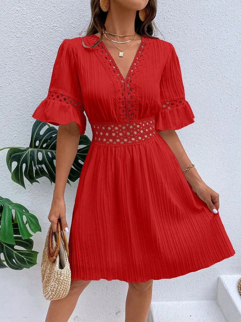 Vestido Praiano com renda e decote V