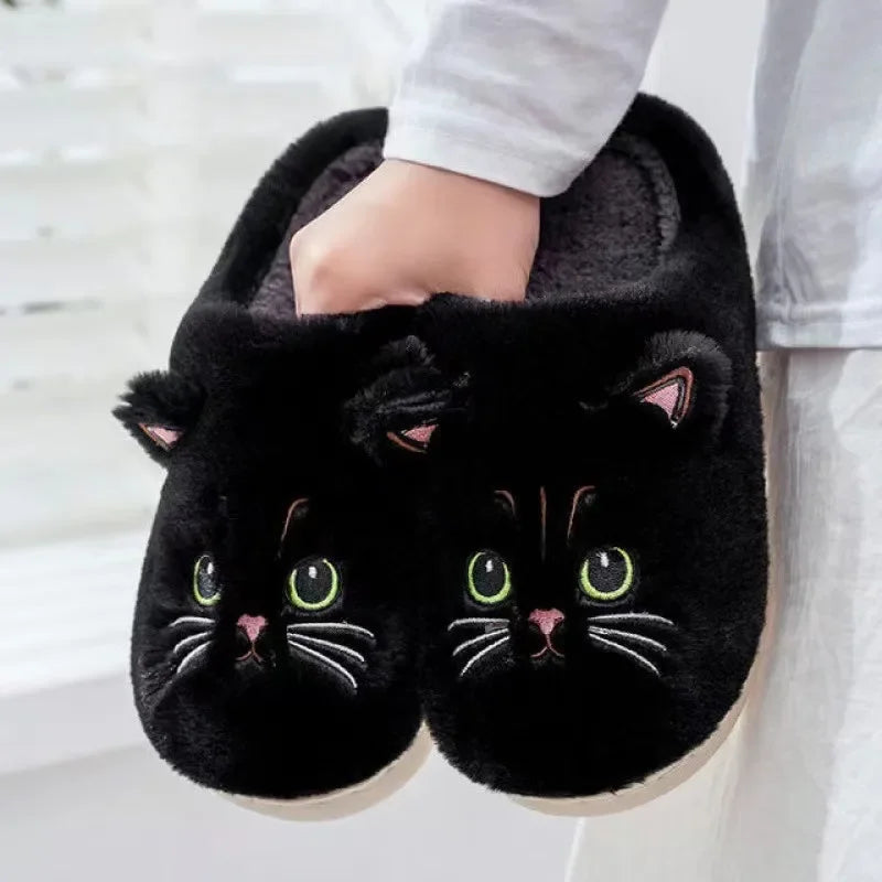 Chinelo felpudo de gato para casa