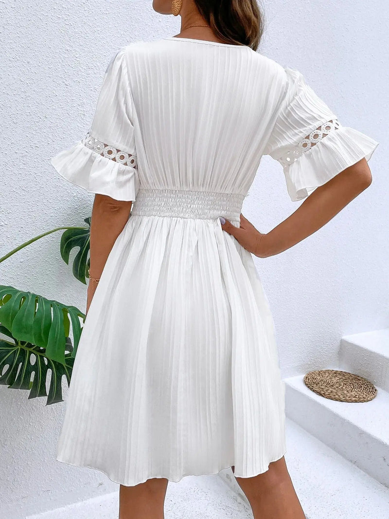 Vestido Praiano com renda e decote V